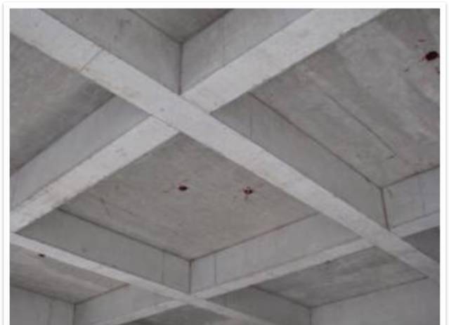 混凝土這樣施工，沒(méi)有蜂窩麻面、不爛根，還能間接縮短工期！